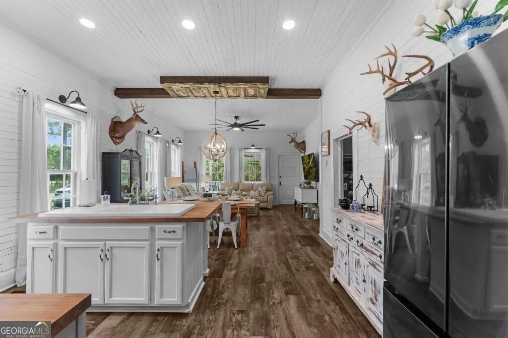 Photo of 1559 Stillwell Road