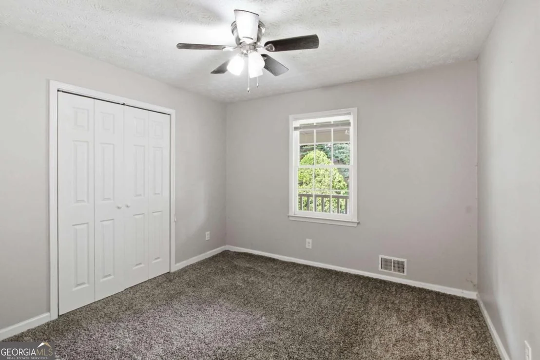 Photo of 2671 Pine Log Way