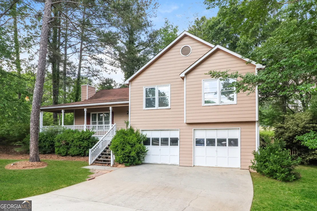 Photo of 21 Willow Bend Drive