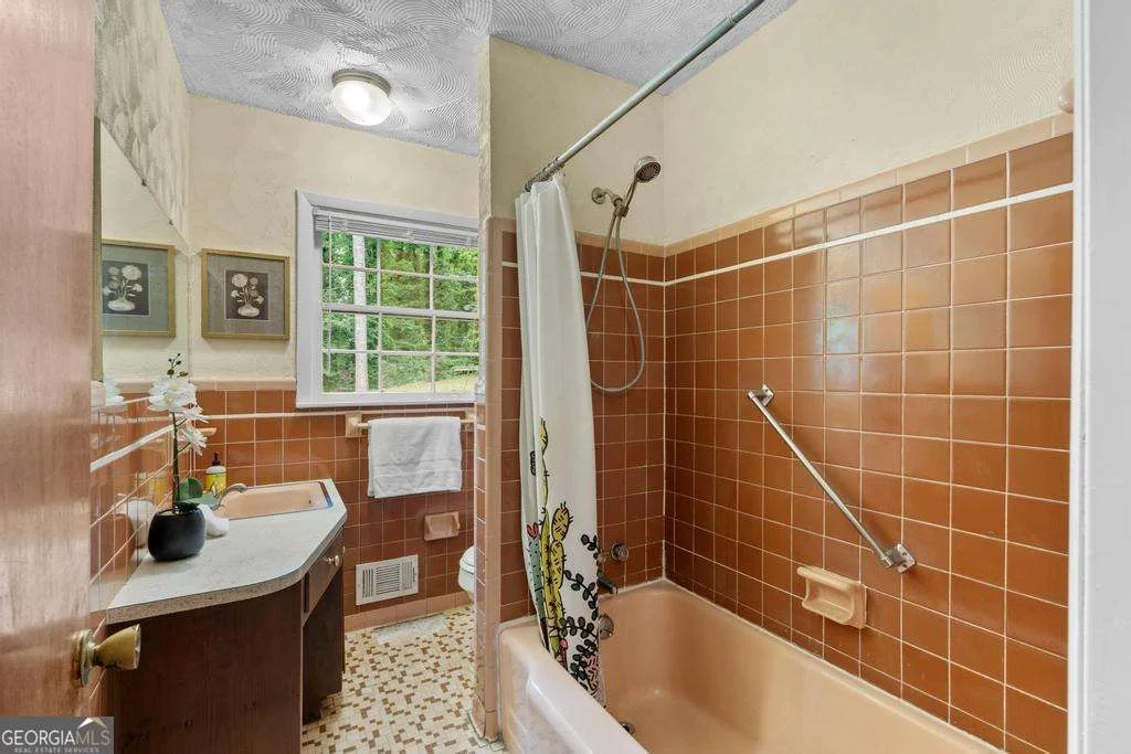 Photo of 2335 Tilson Circle