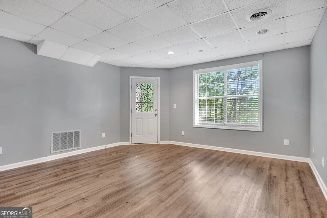Photo of 1770 River Bluff Road