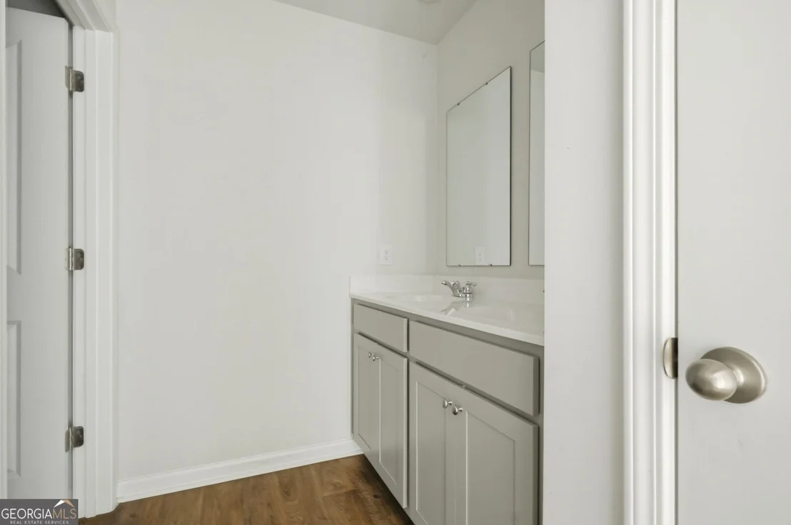 Photo of 352 Wedge Circle