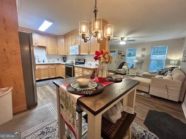 Photo of 391 Oak Tree Road