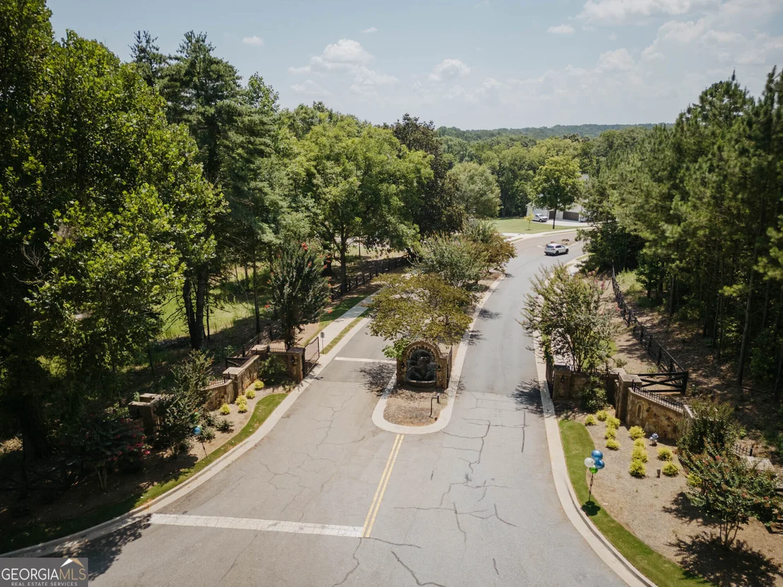 Photo of 494 Races Road