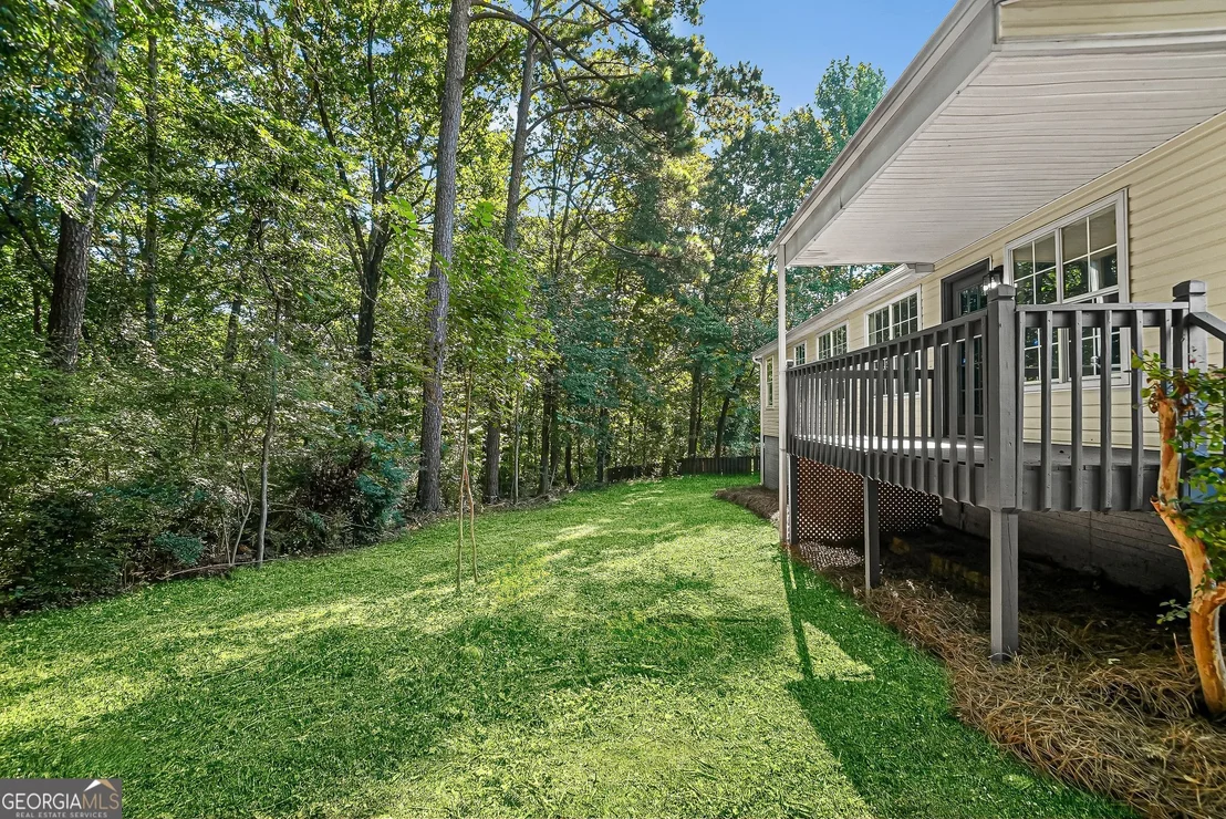 Photo of 235 Oak Circle N