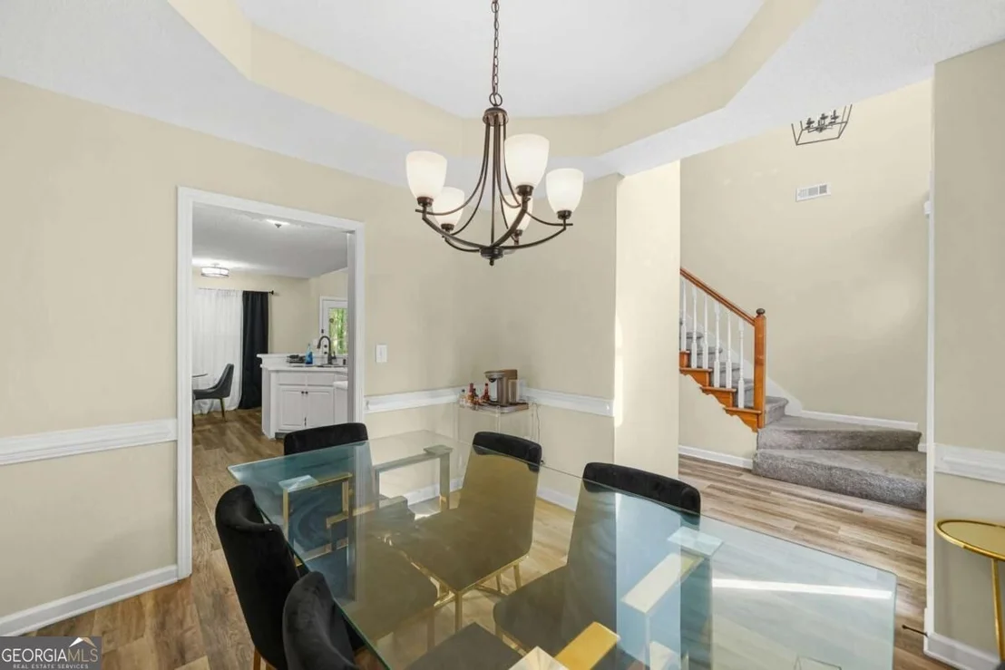 Photo of 1347 Vine Circle