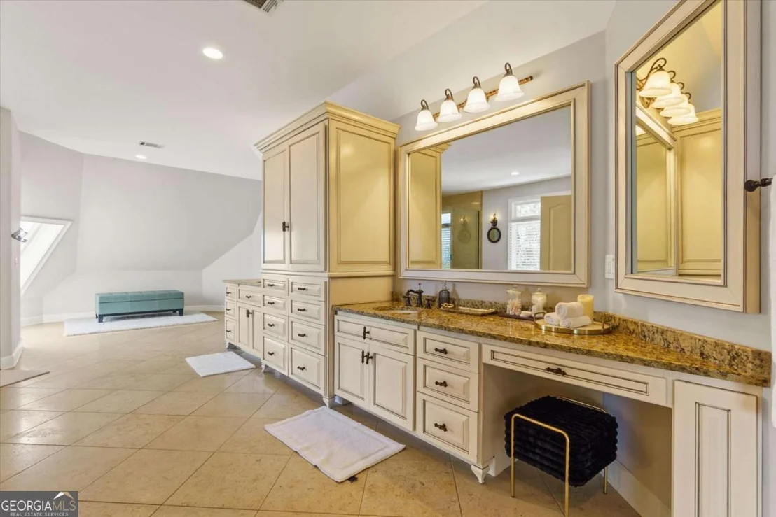 Photo of 2265 Sidney Drive