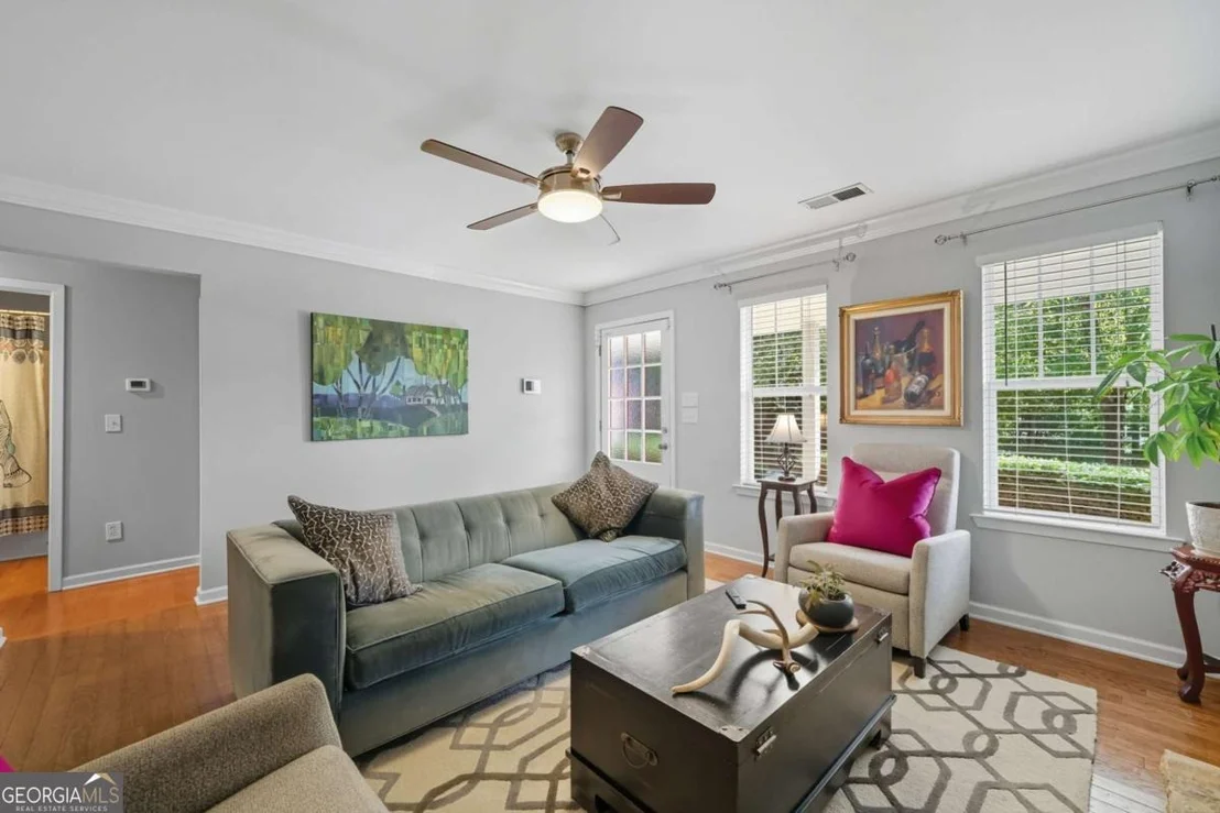 Photo of 263 Lakeside Drive