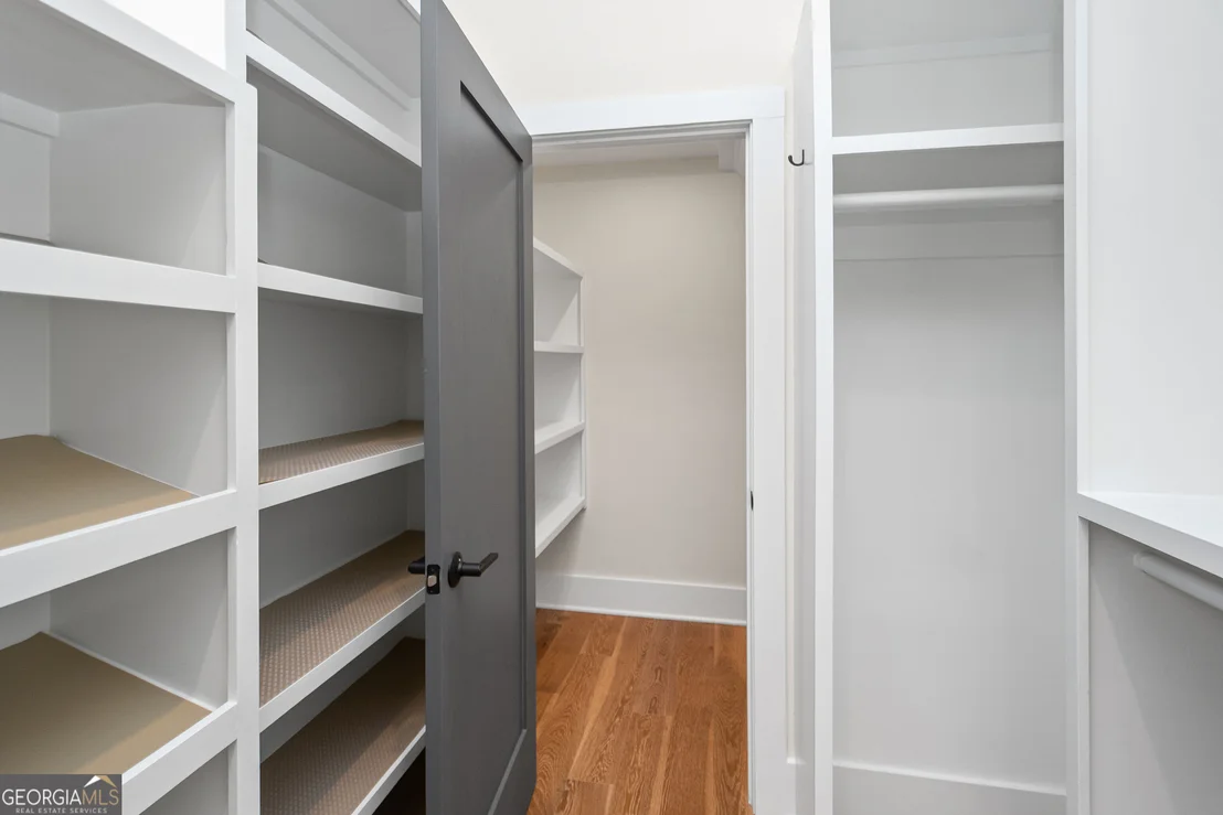 Photo of 220 Arbor Garden Circle