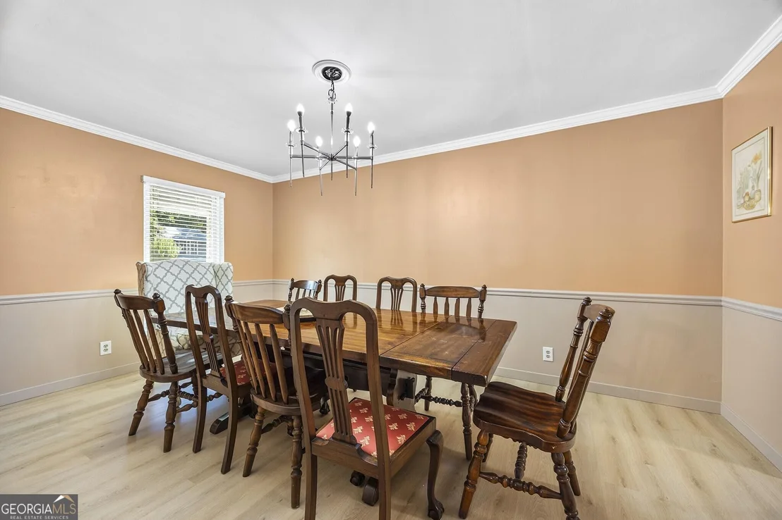 Photo of 1137 Clairmont Place