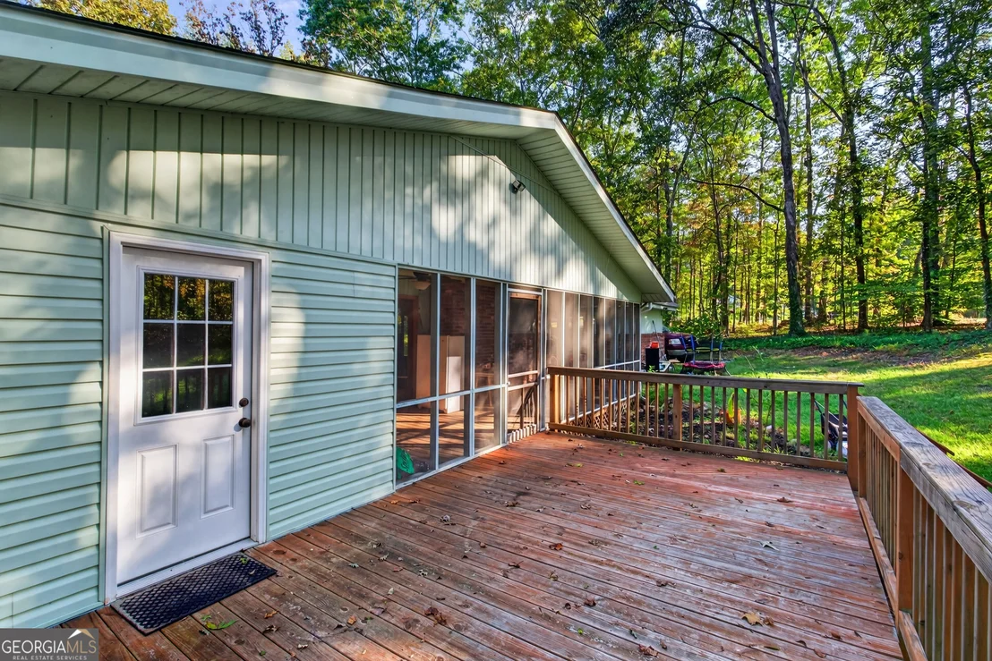Photo of 123 Lakeview Circle