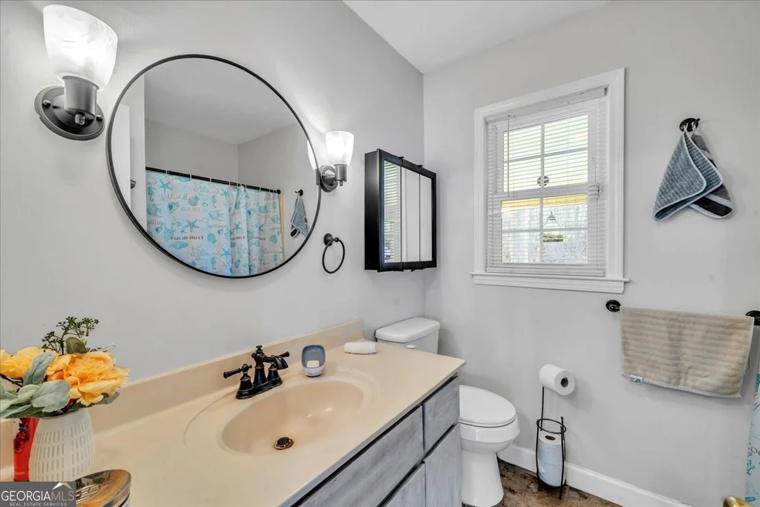 Photo of 330 Greentree Parkway