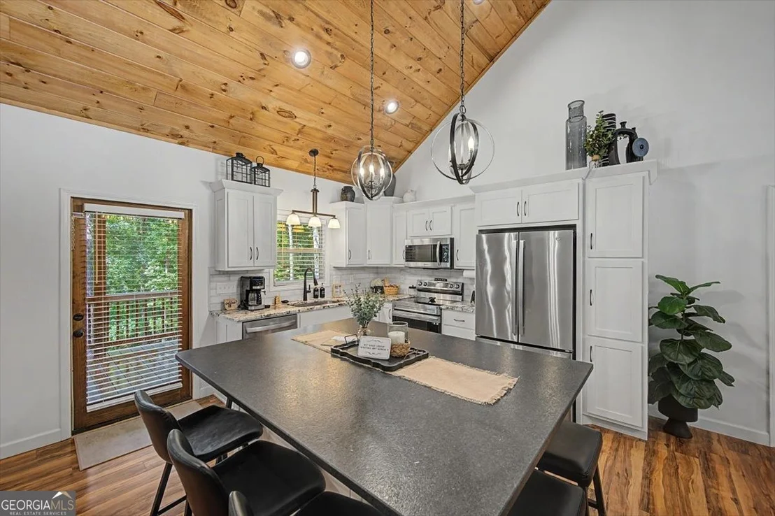 Photo of 617 Zenith Trail