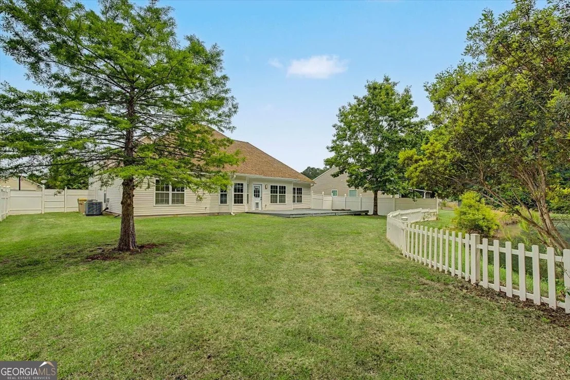 Photo of 512 Amsonia Circle