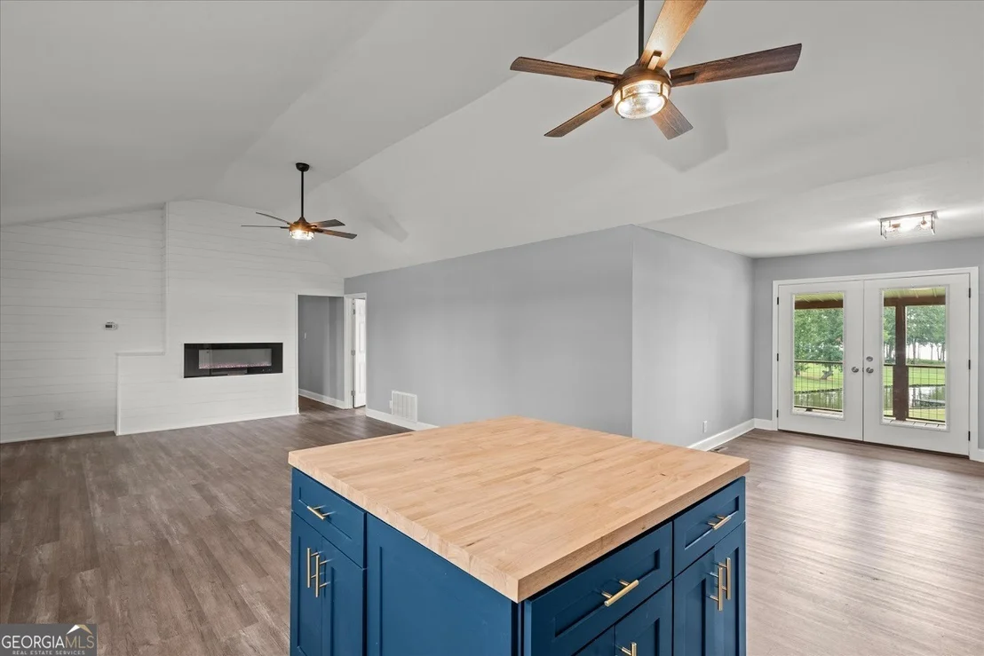 Photo of 605 County Road 462