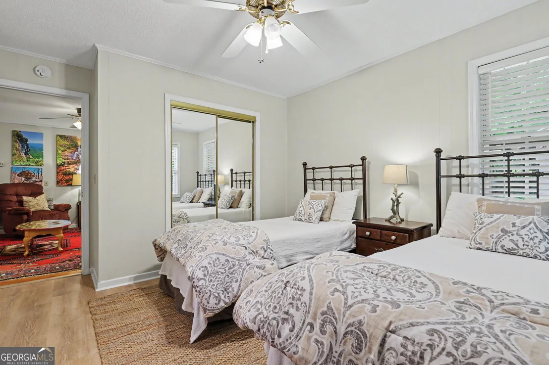 Photo of 5637 Murray Cove Road