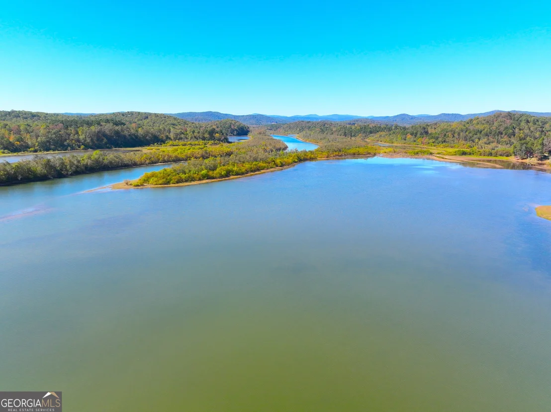 Photo of 284 River Road