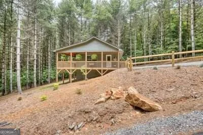 Photo of 124 Lakeside Estates Drive