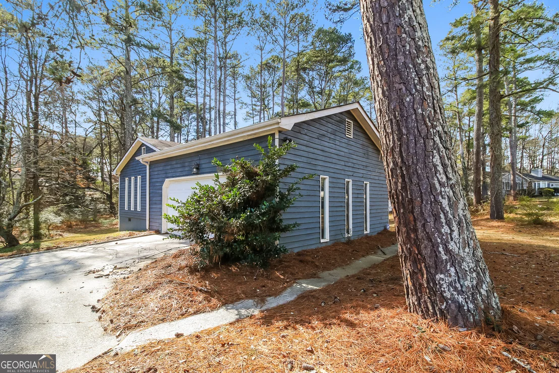 Photo of 6570 Deshon Circle