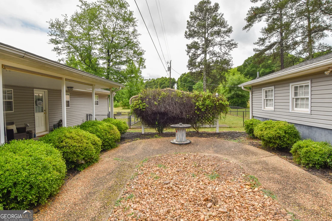 Photo of 1579 Van Buren Road