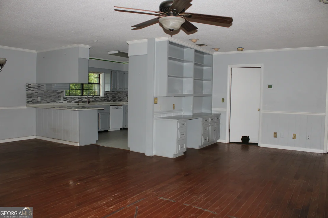 Photo of 338 Lakeview Drive