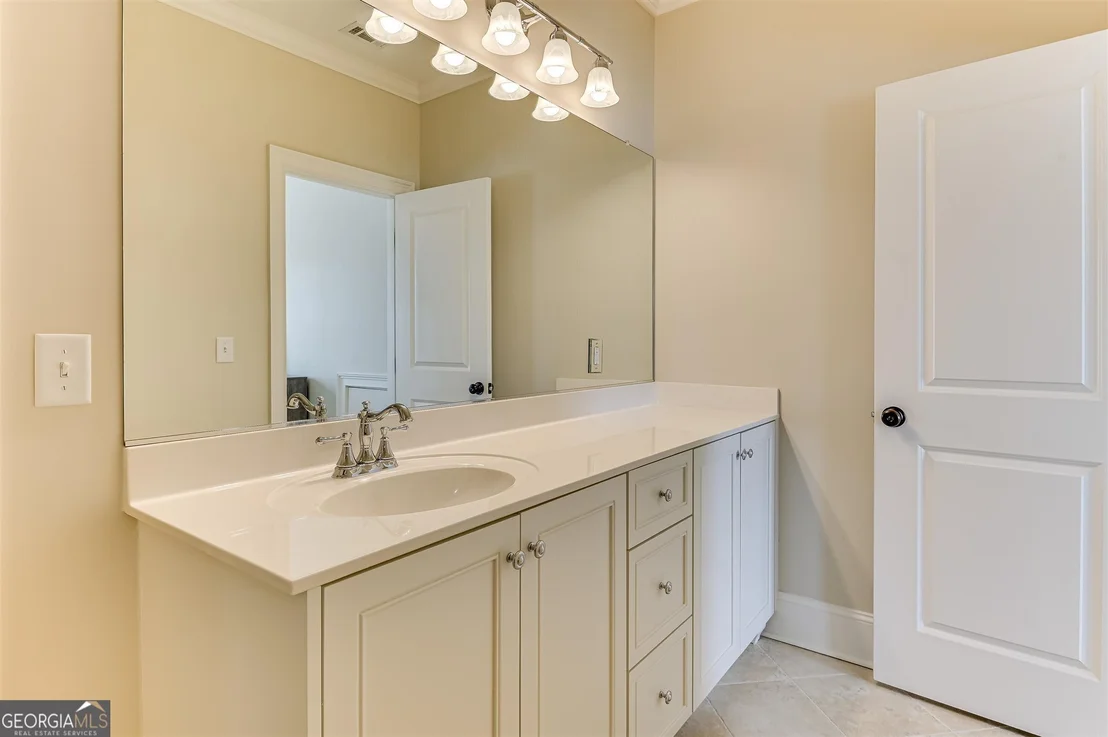 Photo of 1052 Emerald Place