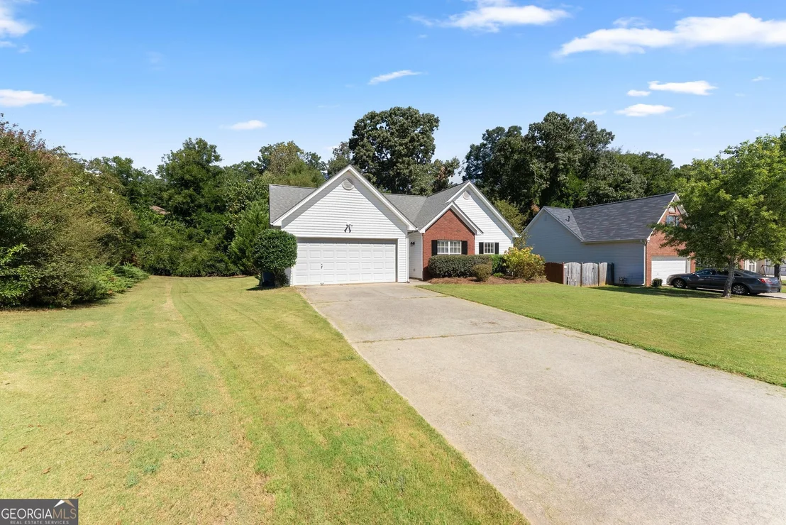 Photo of 302 Shenandoah Circle