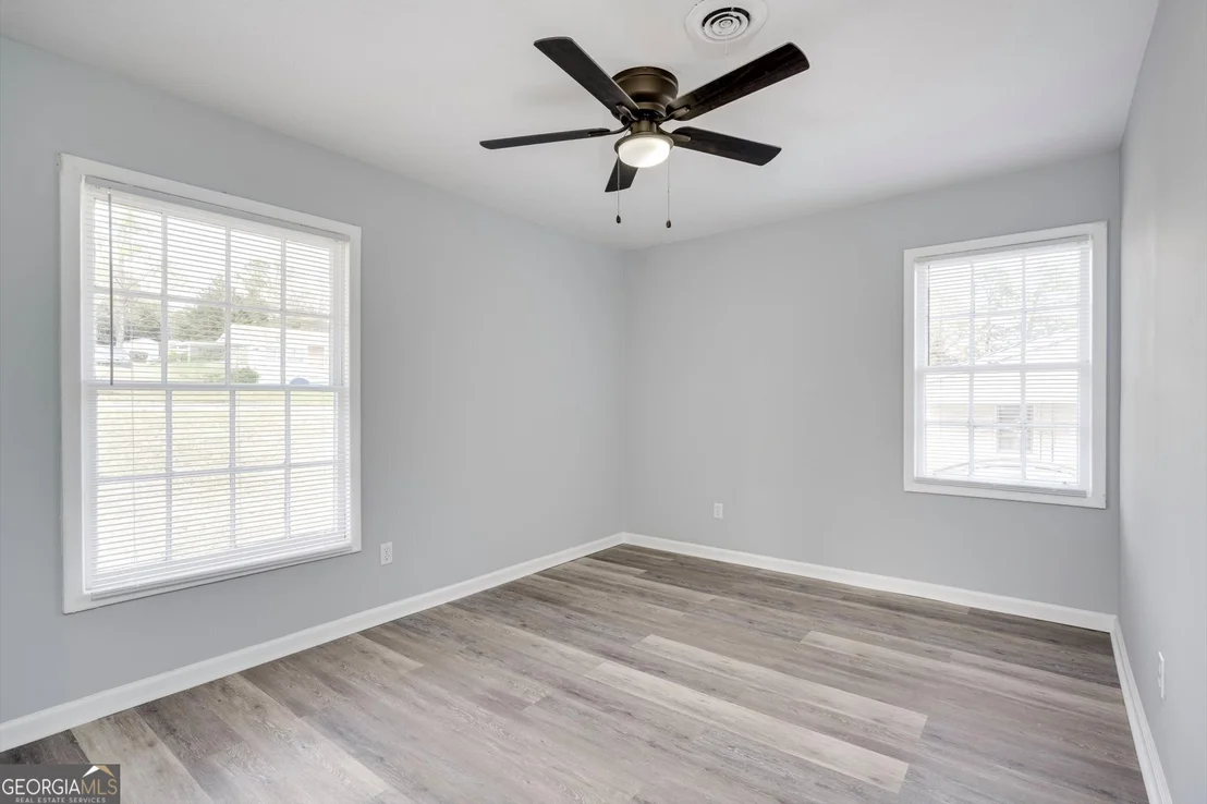 Photo of 2320 Mimosa
