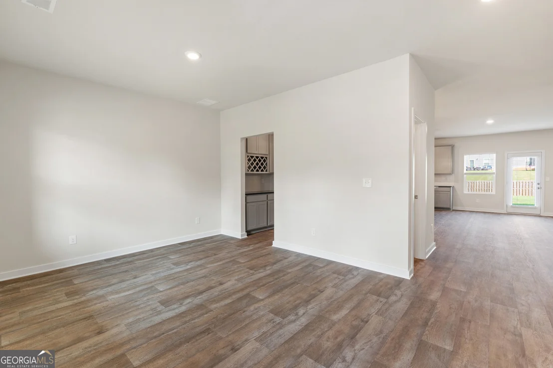 Photo of 203 Crabapple Road