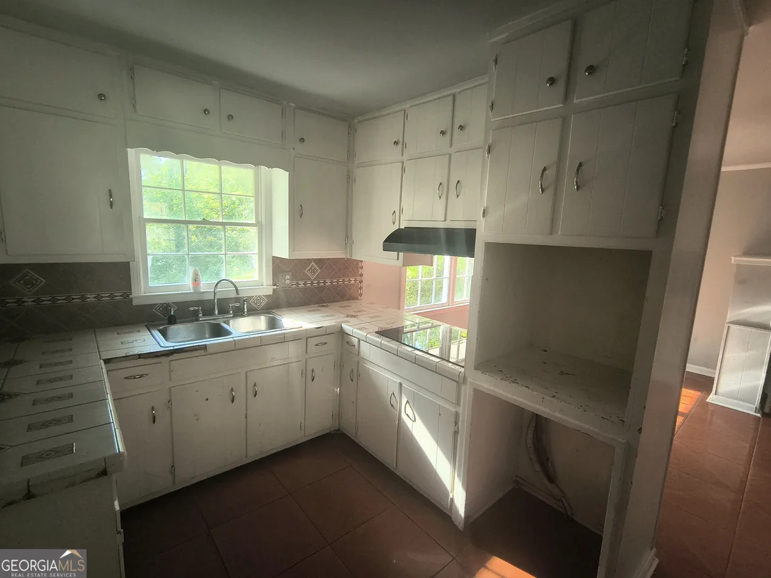 Photo of 363 River Road