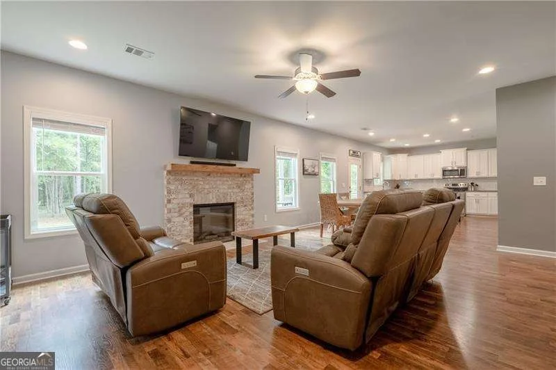 Photo of 719 Fairview Road