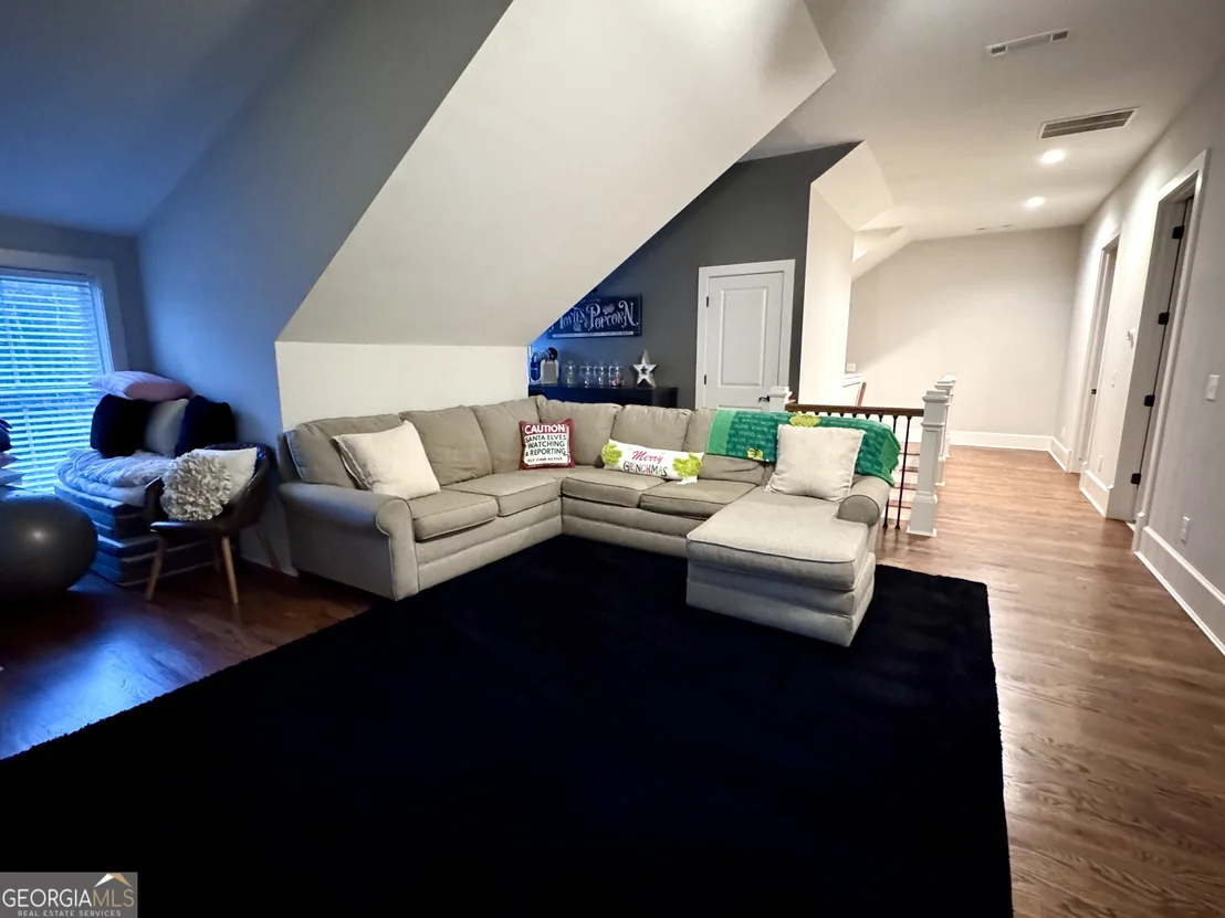 Photo of 318 Stonebridge Boulevard