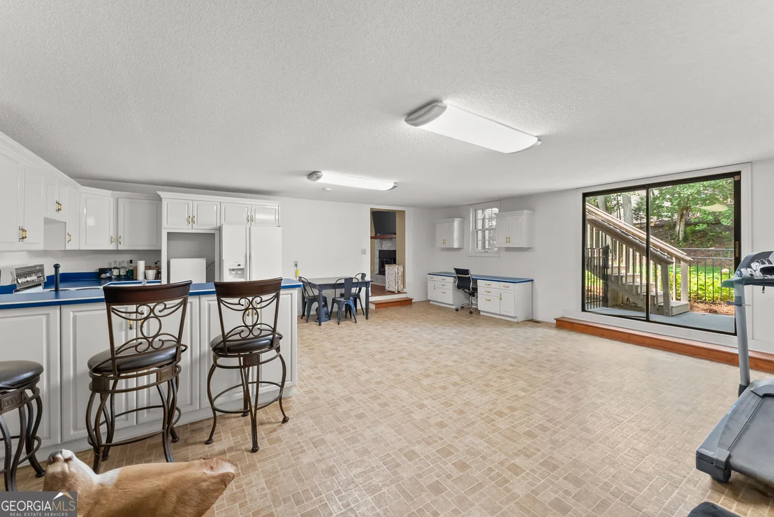 Photo of 290 Cochran Drive
