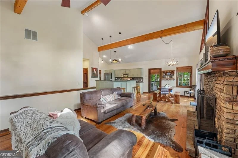 Photo of 1482 Valley View Drive