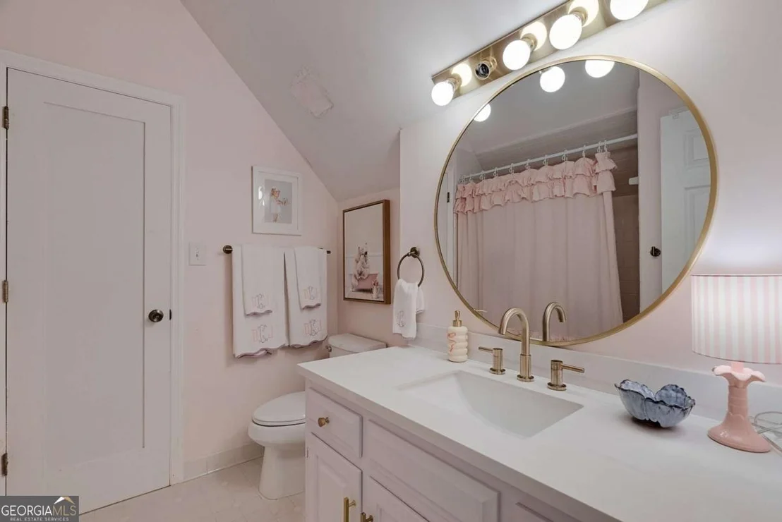 Photo of 152 Thornhill Drive