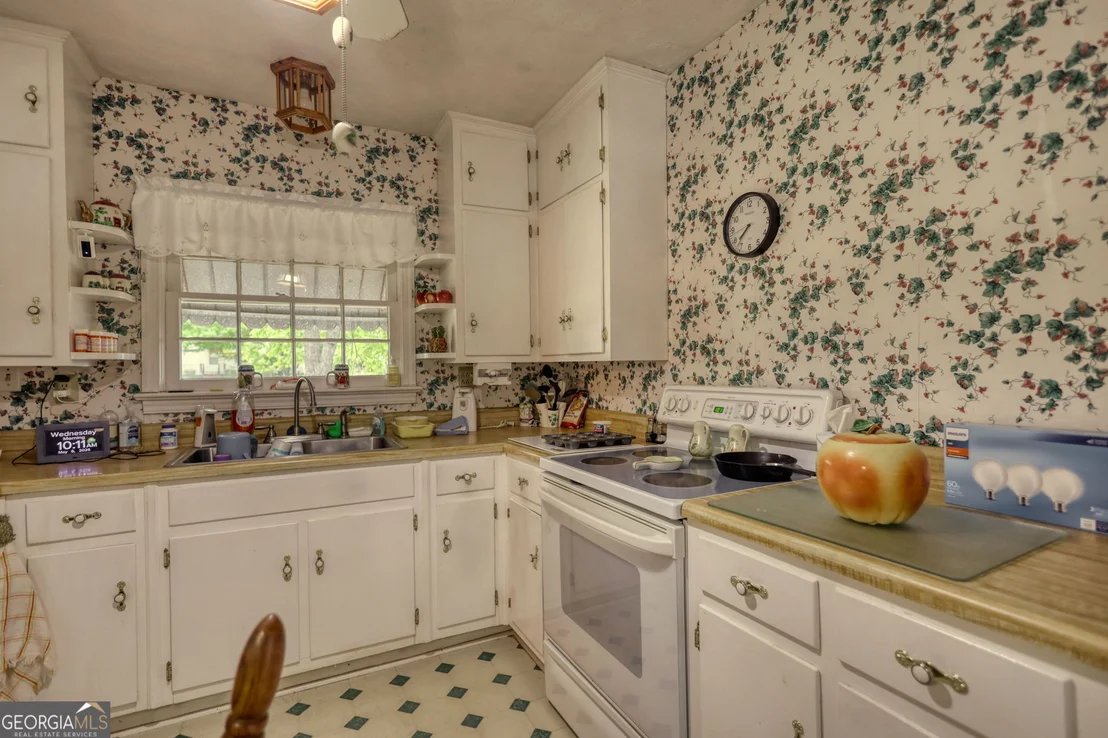 Photo of 982 Highland Circle SE