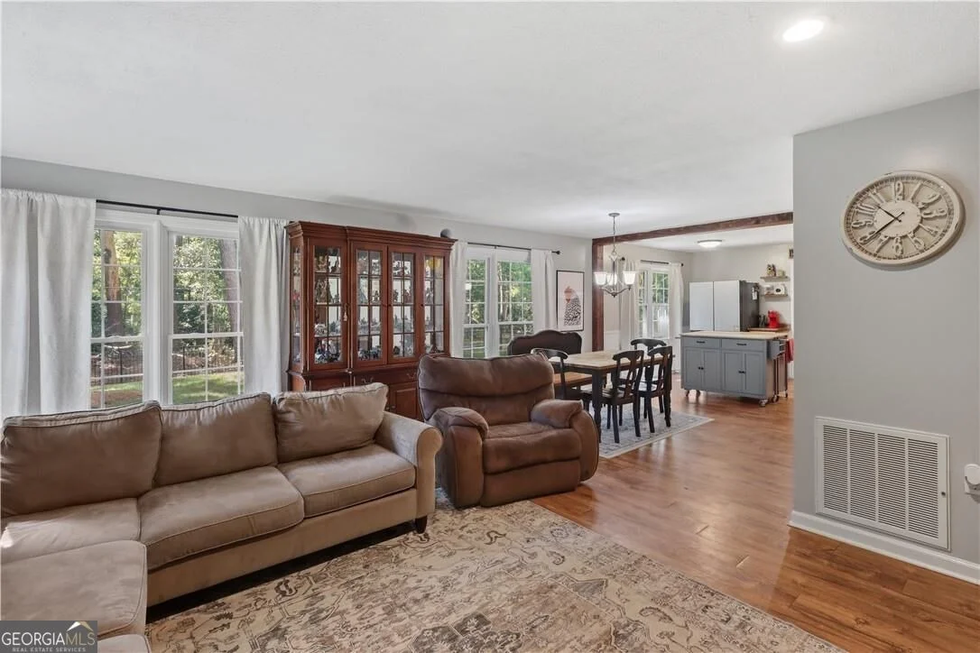 Photo of 205 W 4Th Street
