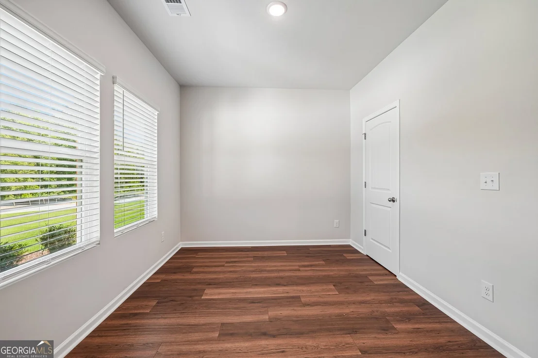 Photo of 140 Post Oak Drive