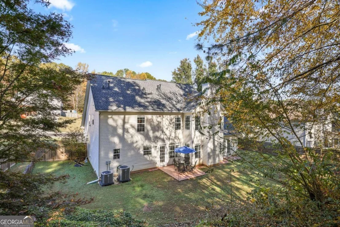 Photo of 102 Silverleaf Lane