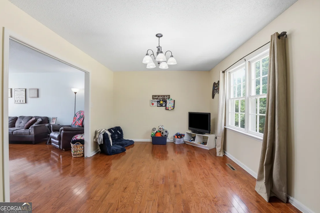 Photo of 18 Foxdale Circle