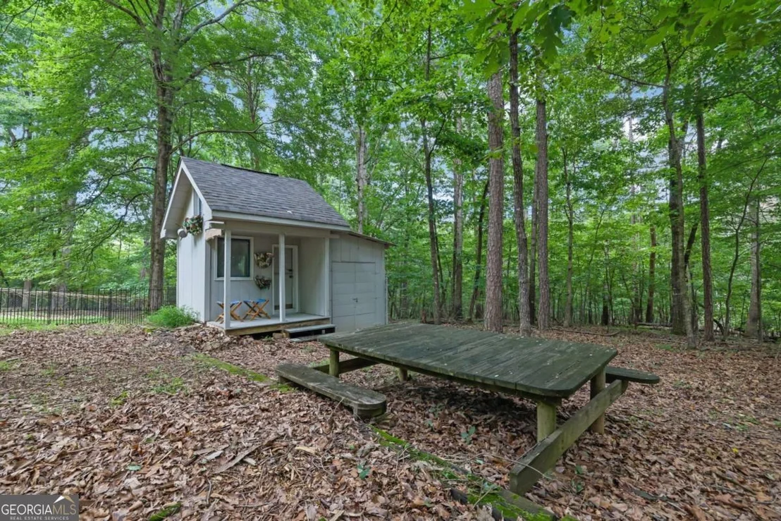 Photo of 219 Raven Cliff Road
