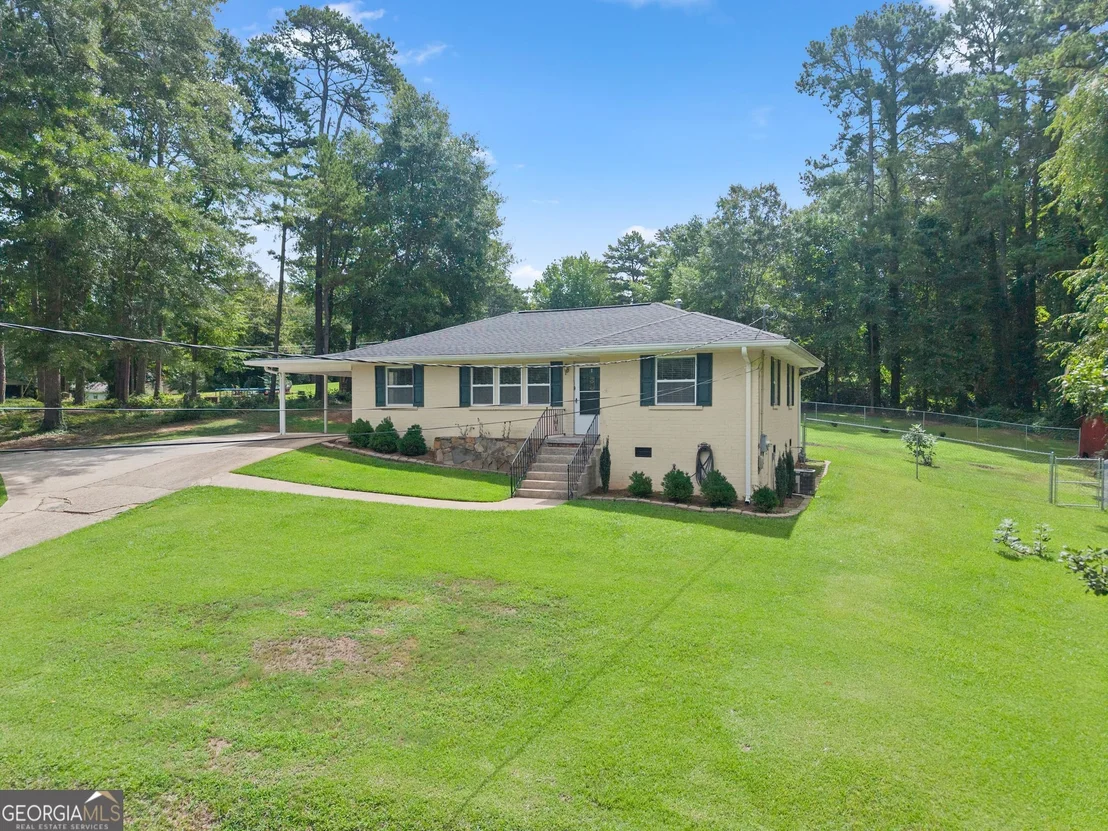 Photo of 47 Cherokee Boulevard