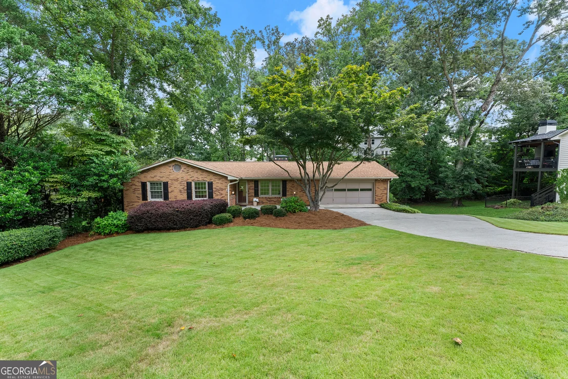 Photo of 290 Cochran Drive
