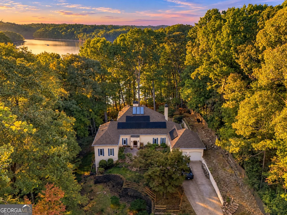 Photo of 3601 Lakeview Drive