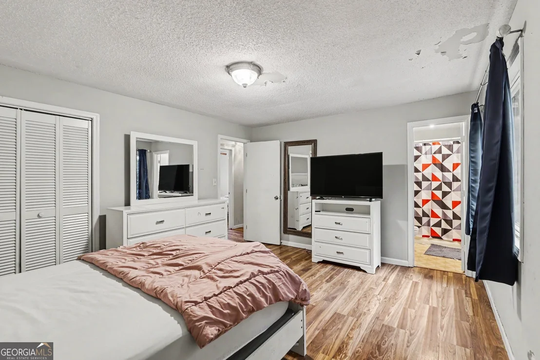 Photo of 5894 Sutton Drive