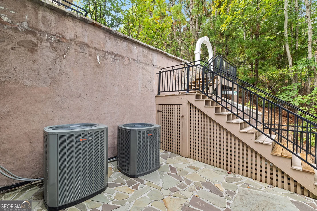Photo of 630 Waterfall Drive