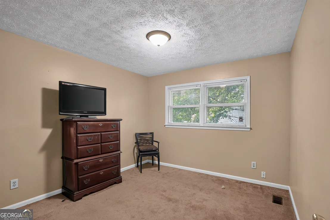 Photo of 2336 Carnes Road