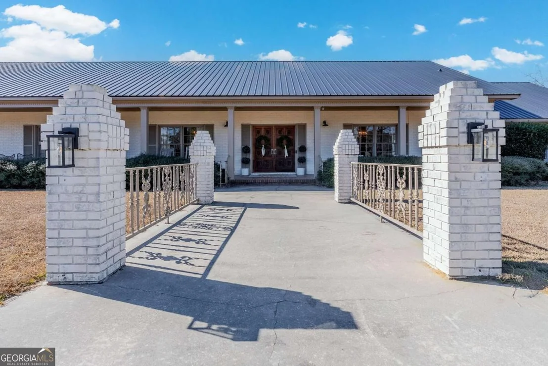 Photo of 403 Rose Lane