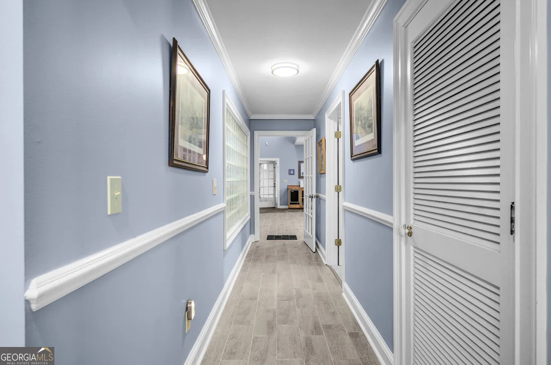 Photo of 215 Wessmanor Drive