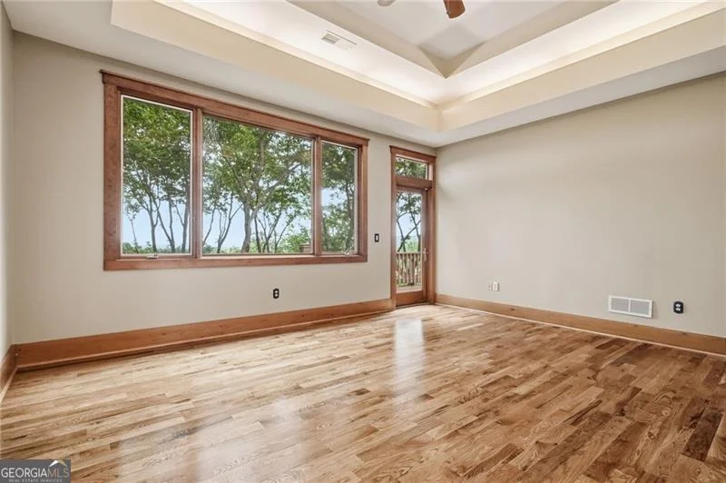 Photo of 861 Summit Drive